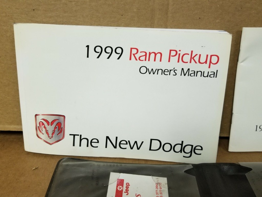 Picture of: Dodge Ram nd GEN  500  Pickup Truck Owner’s Manual Books  Papers