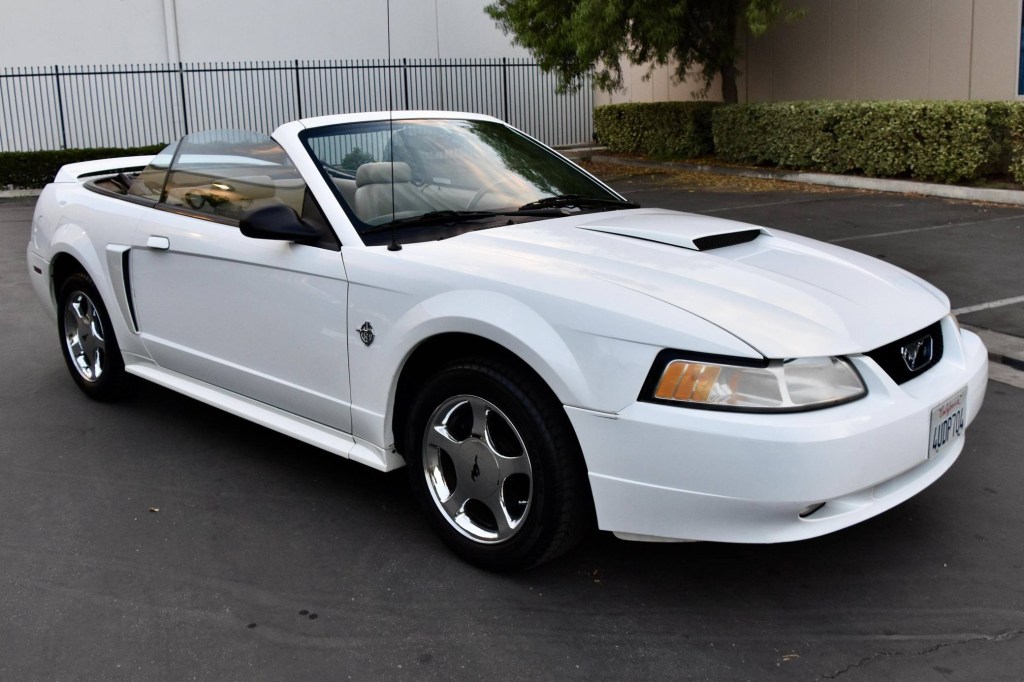 Picture of: Ford Mustang GT Convertible for Sale – Cars & Bids